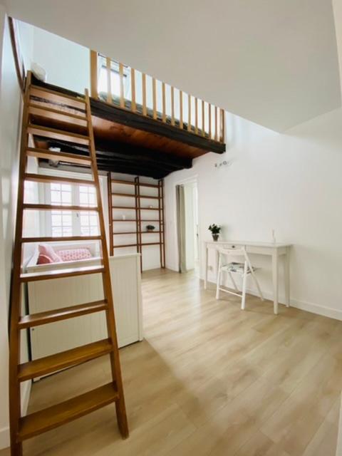 Paris Louvre Apartment Екстериор снимка